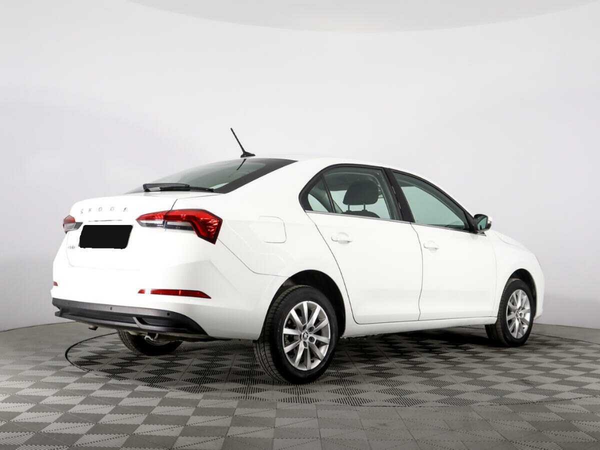 Купить Skoda Rapid с пробегом. Фото: #4