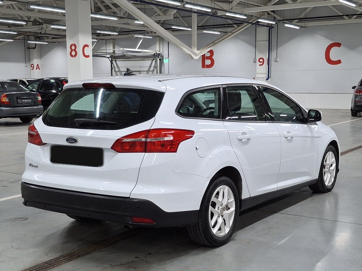 Купить Ford Focus с пробегом. Фото: #4
