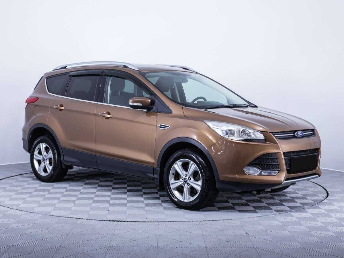 Купить Ford Kuga с пробегом. Фото: #2