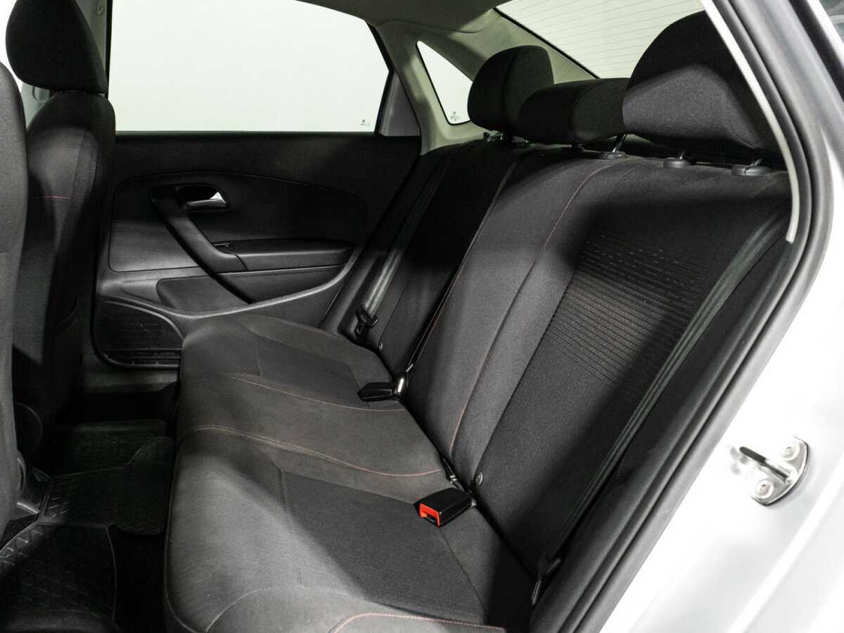 Купить Volkswagen Polo с пробегом. Фото: #9