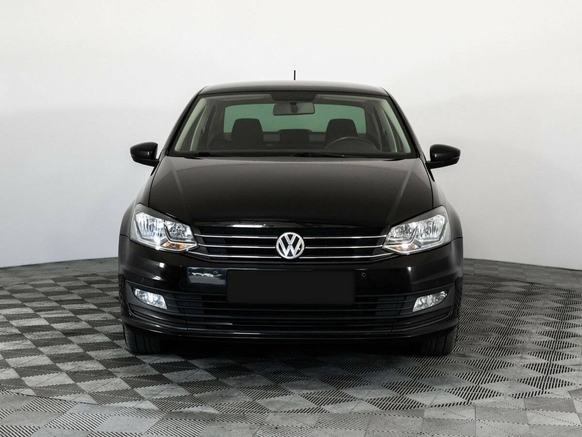 Купить Volkswagen Polo с пробегом. Фото: #1
