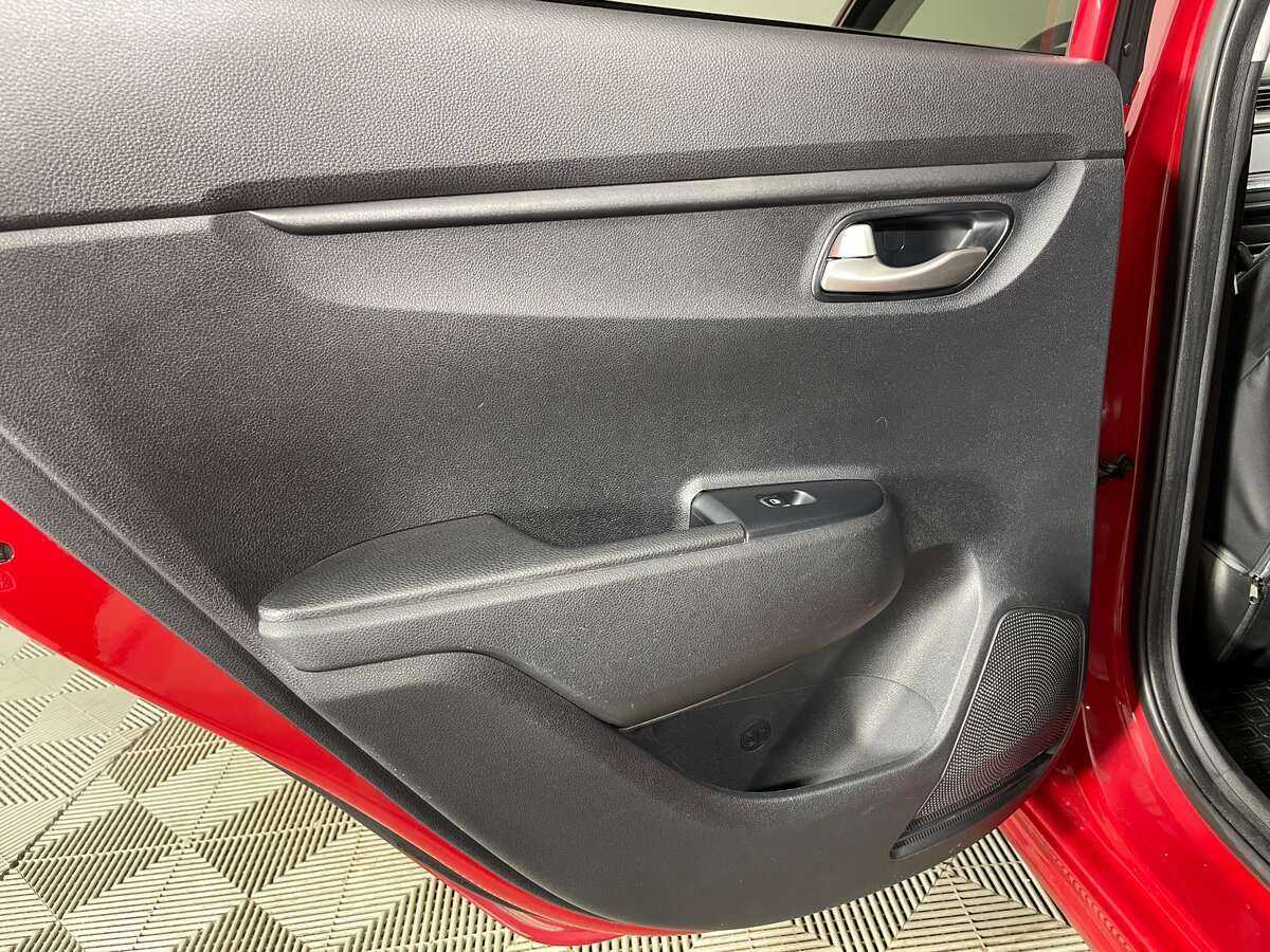 Купить Kia Rio с пробегом. Фото: #24