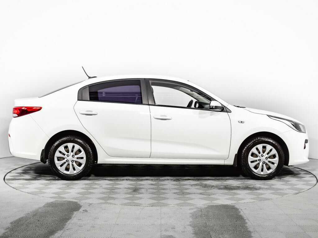 Купить Kia Rio с пробегом. Фото: #3