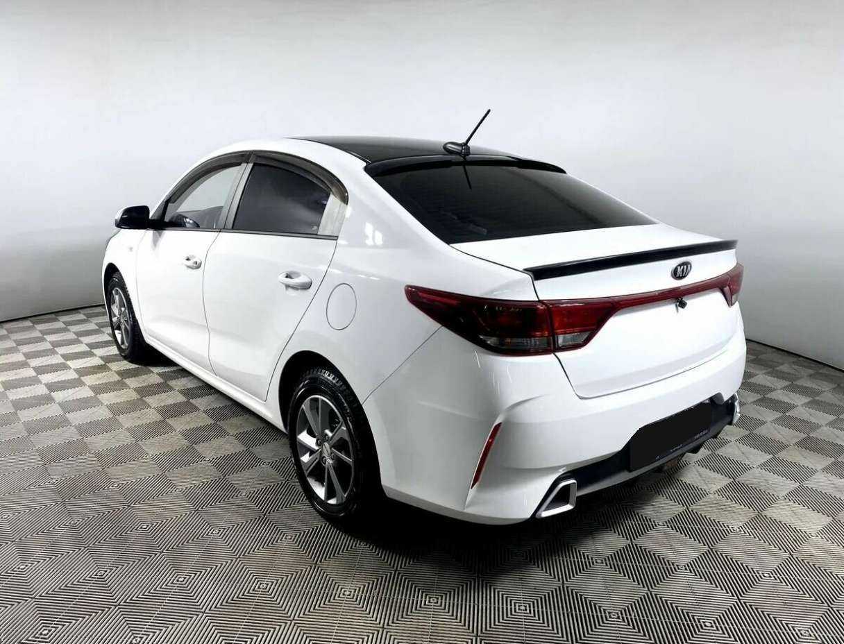 Купить Kia Rio с пробегом. Фото: #5