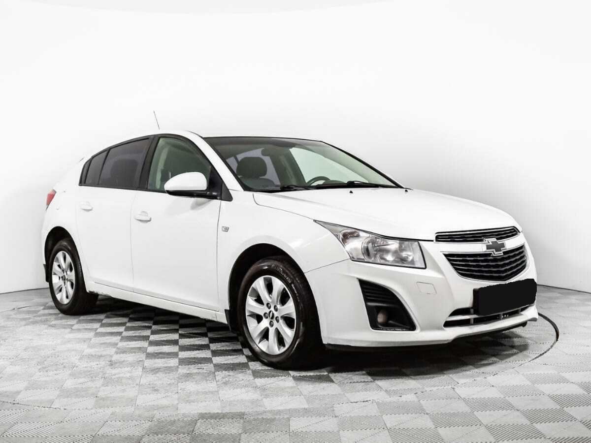 Купить Chevrolet Cruze с пробегом. Фото: #2