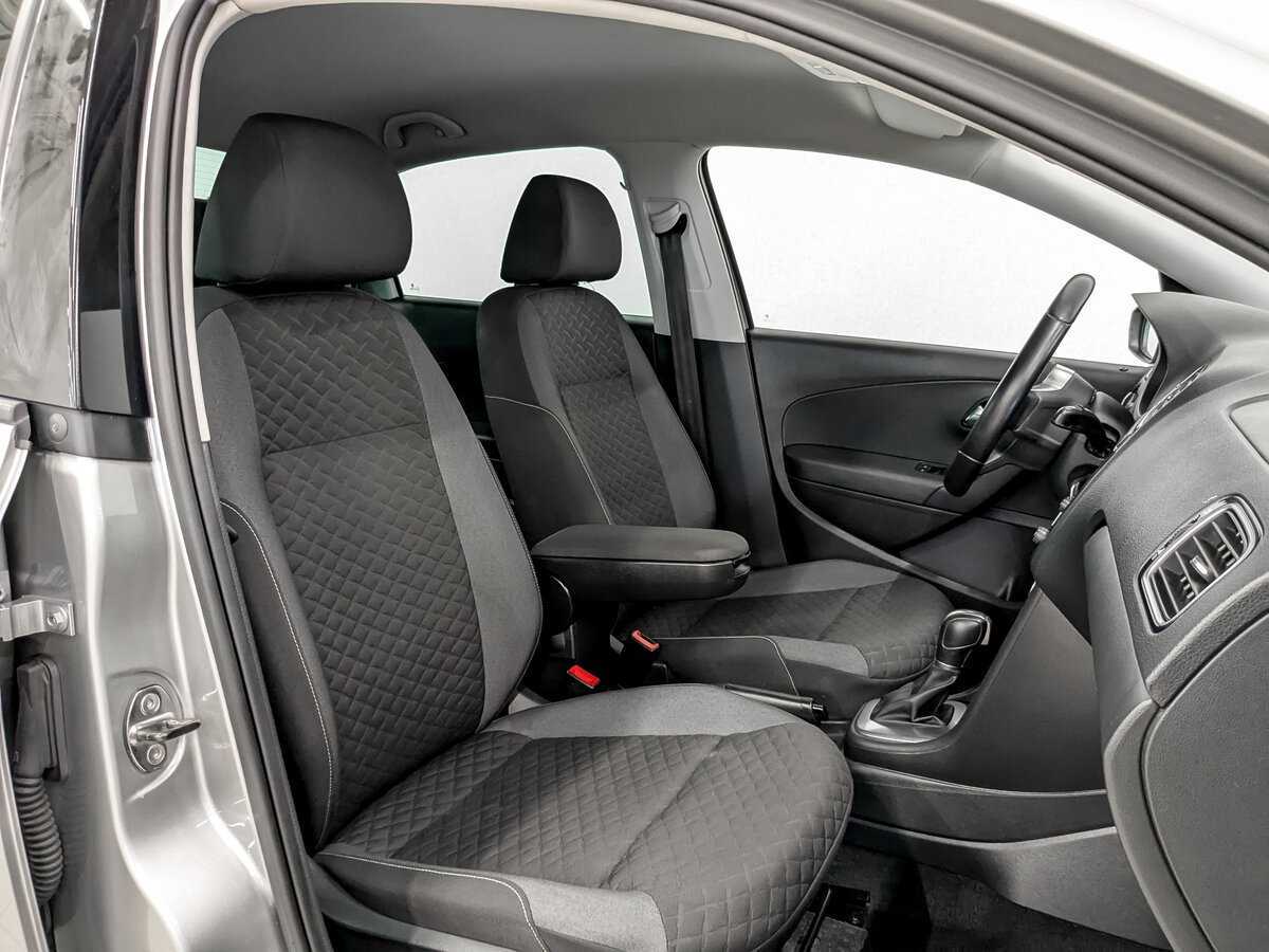 Купить Volkswagen Polo с пробегом. Фото: #21