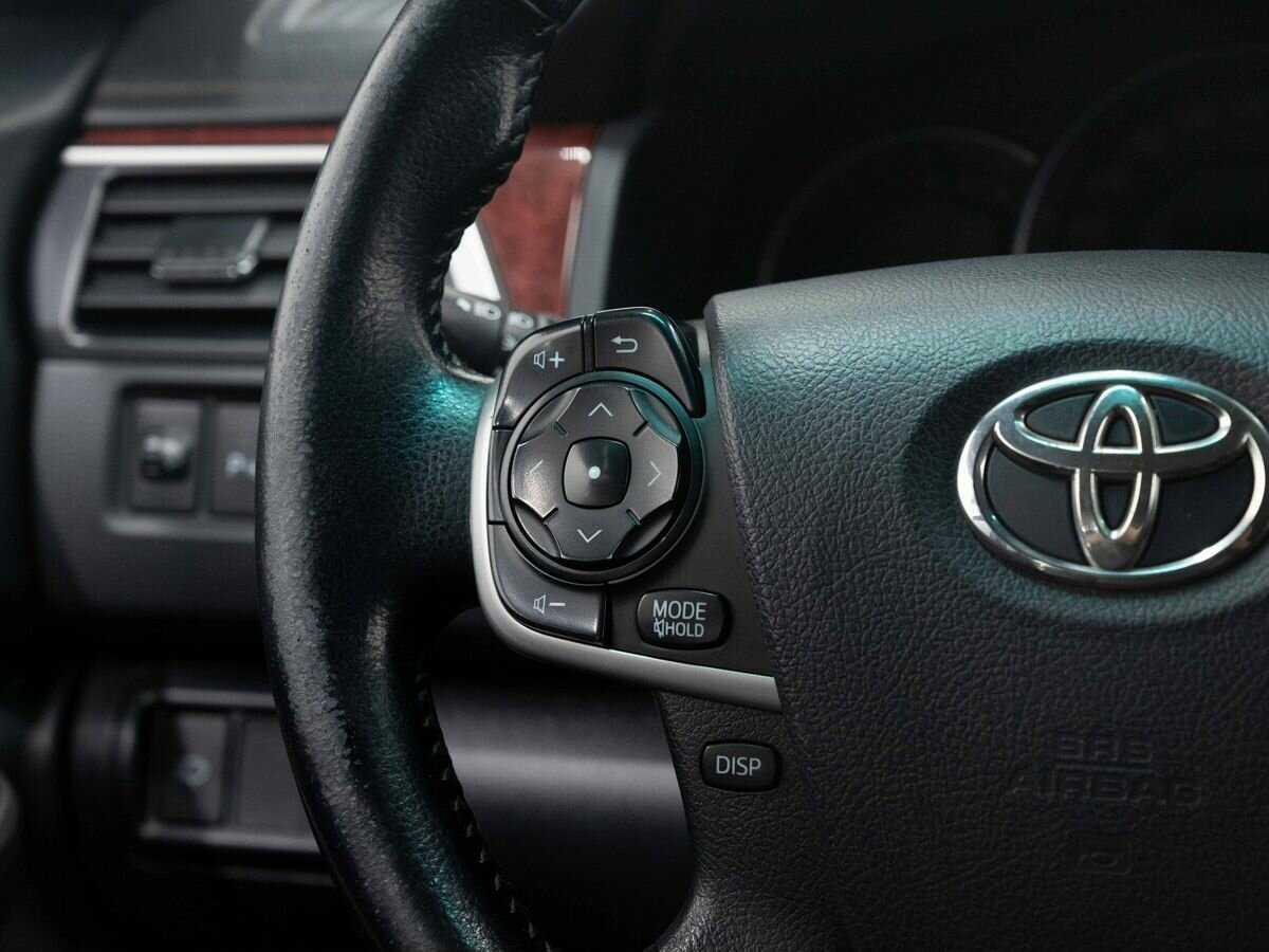 Купить Toyota Camry с пробегом. Фото: #15