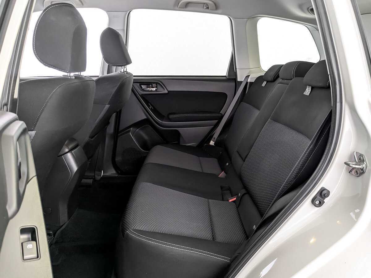 Купить Subaru Forester с пробегом. Фото: #9
