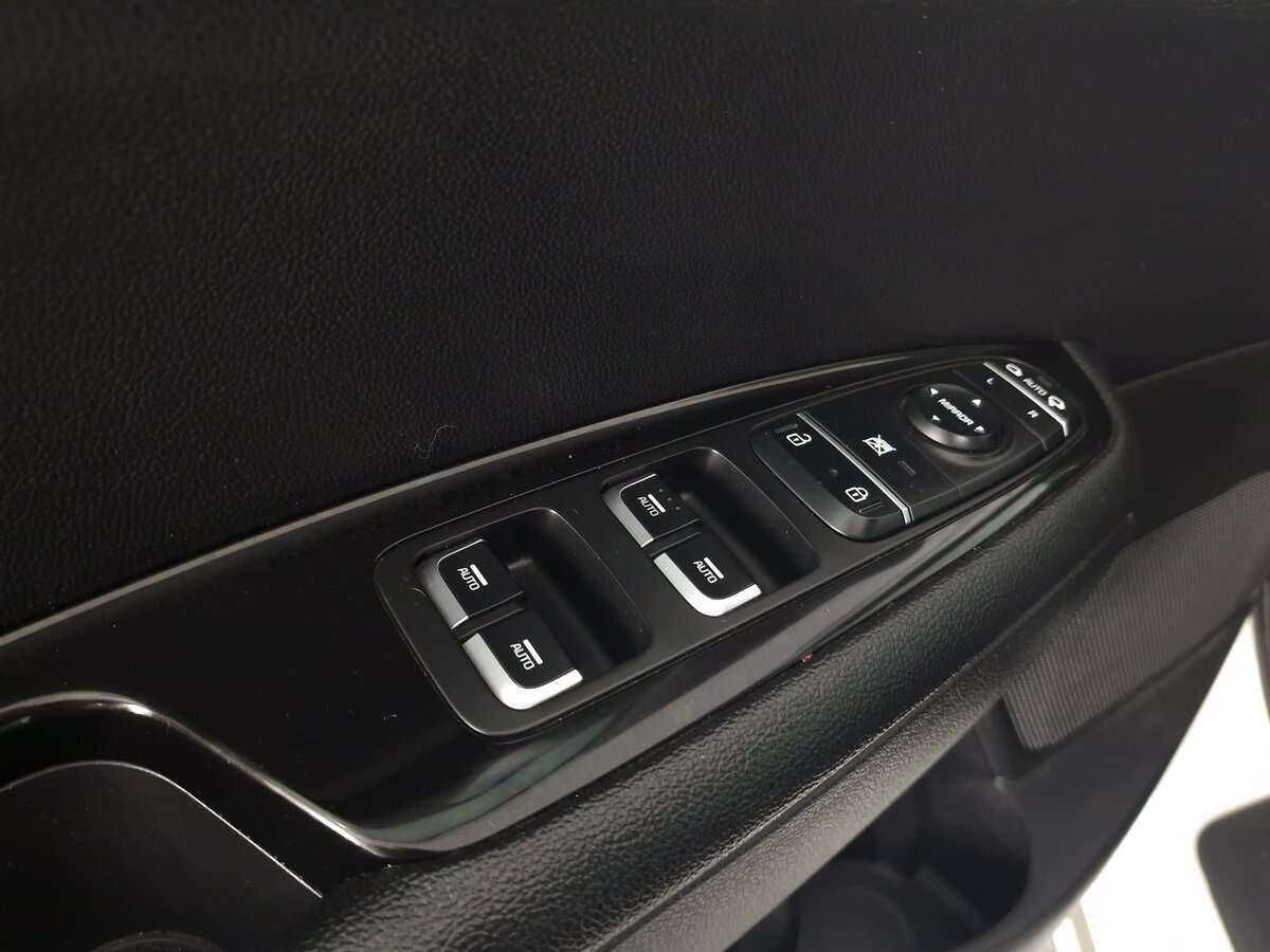 Купить Kia Optima с пробегом. Фото: #11