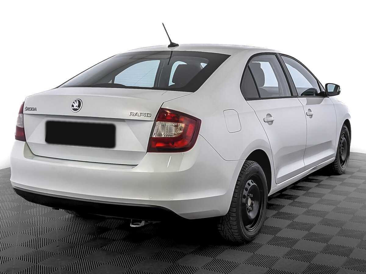 Купить Skoda Rapid с пробегом. Фото: #4