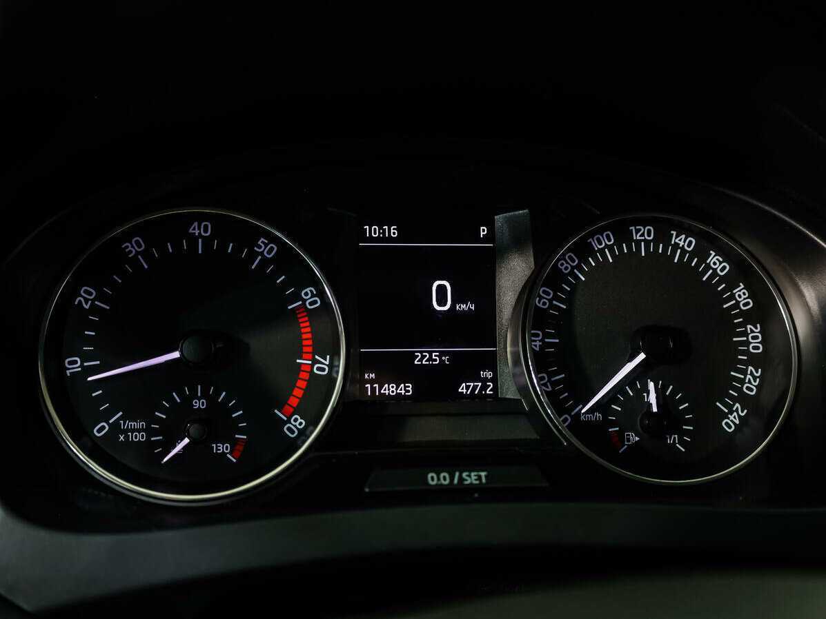 Купить Skoda Rapid с пробегом. Фото: #17