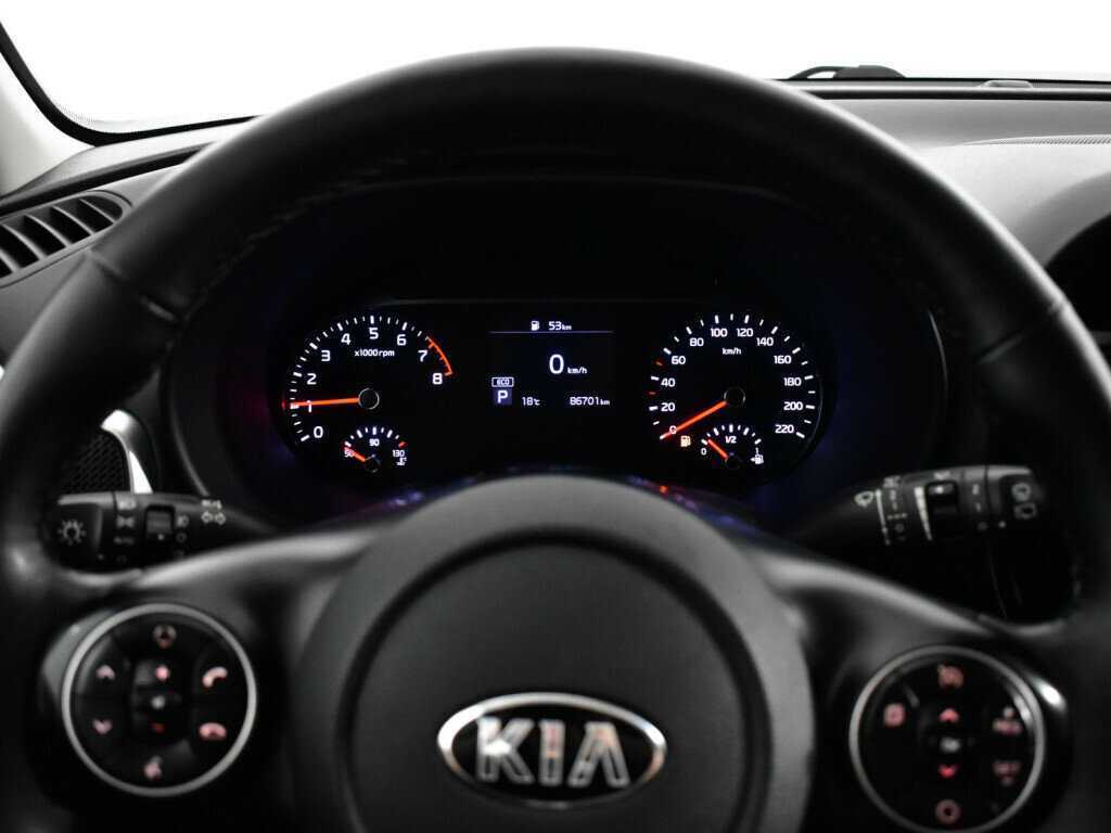 Купить Kia Soul с пробегом. Фото: #10
