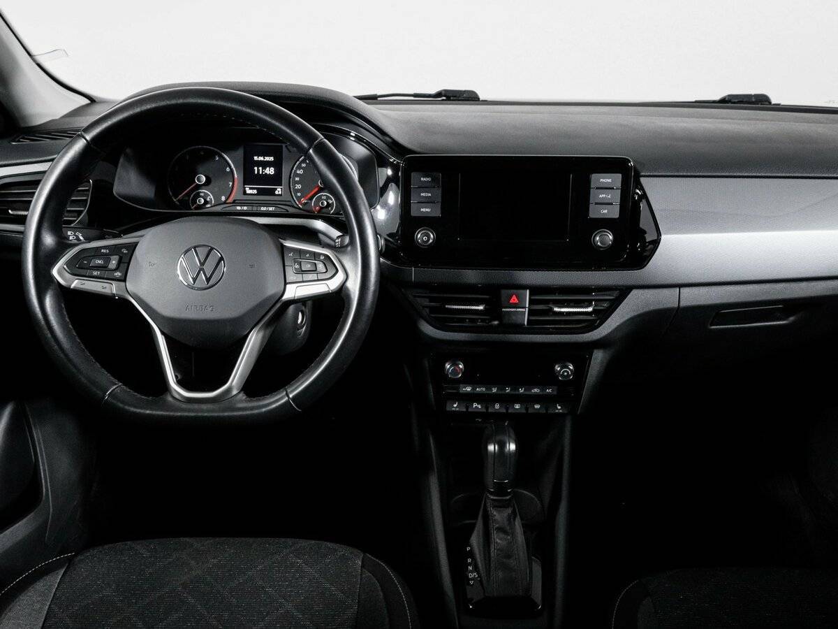 Купить Volkswagen Polo с пробегом. Фото: #11