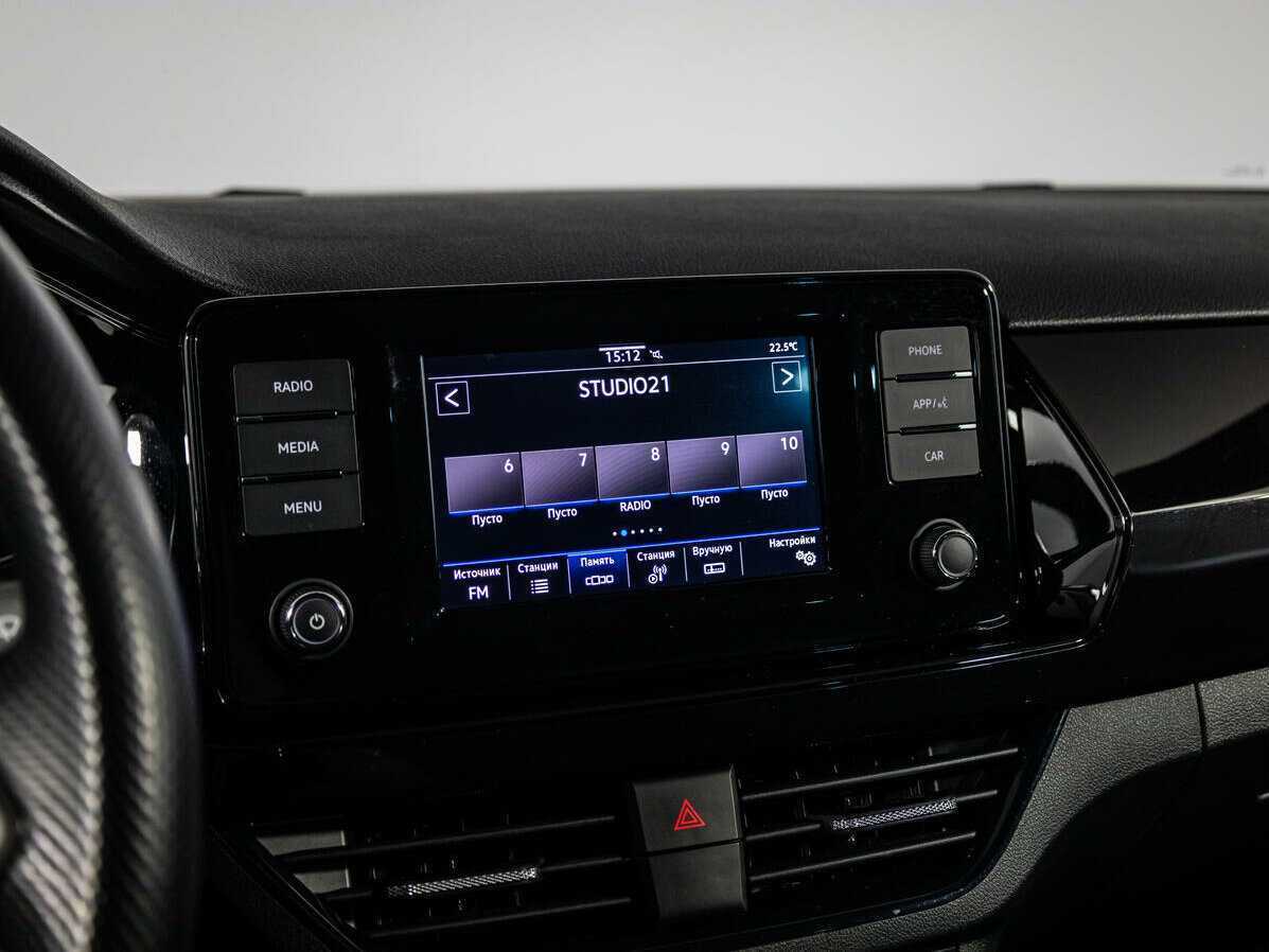 Купить Volkswagen Polo с пробегом. Фото: #17