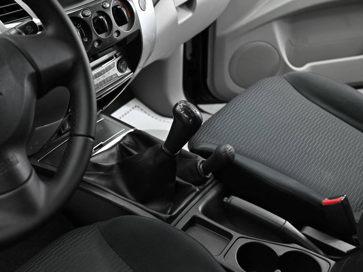 Купить Mitsubishi Pajero Sport с пробегом. Фото: #9