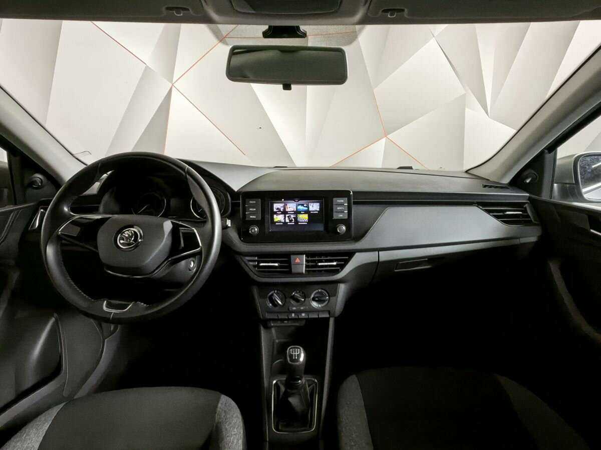 Купить Skoda Rapid с пробегом. Фото: #9