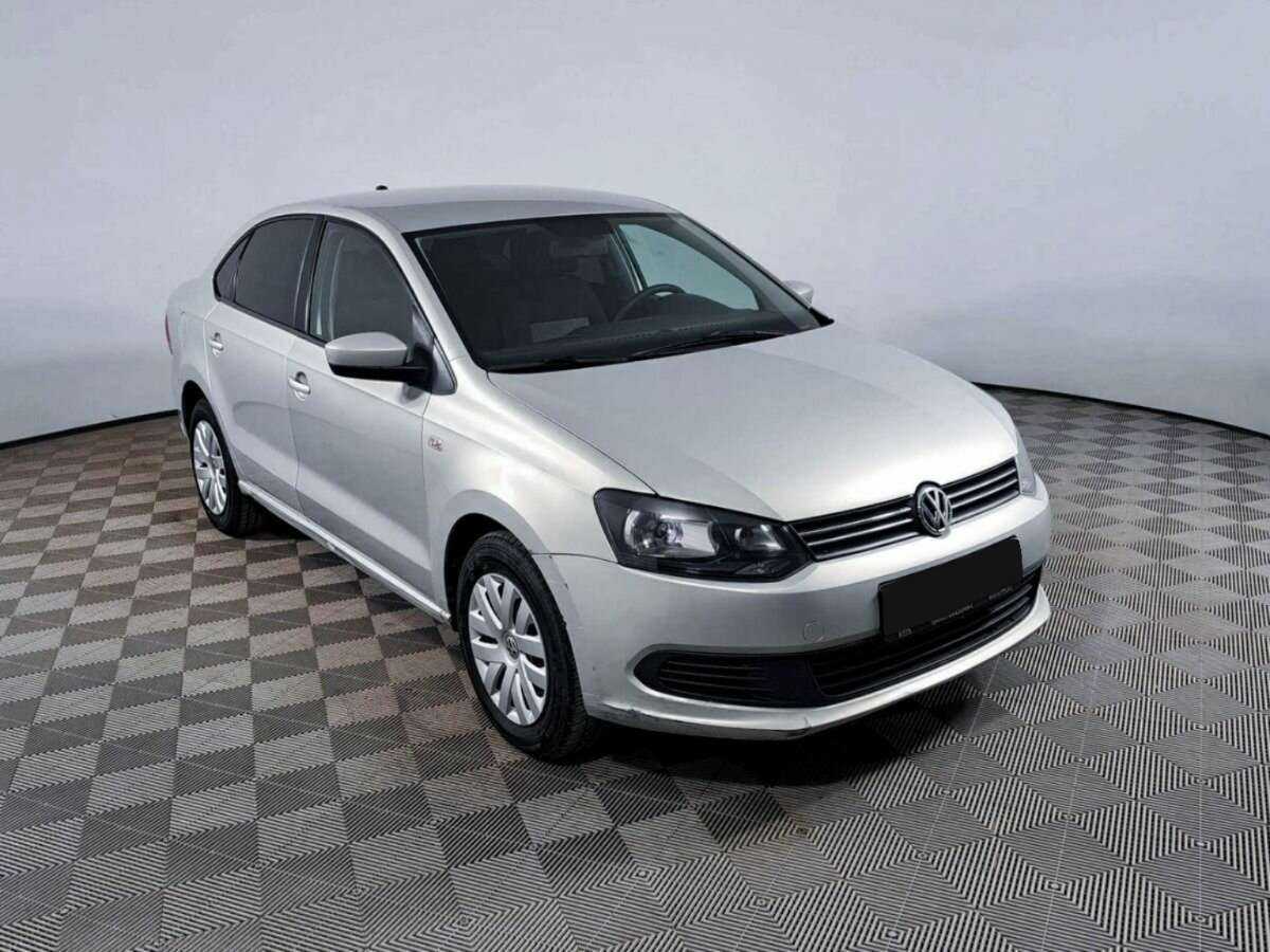 Купить Volkswagen Polo с пробегом. Фото: #2