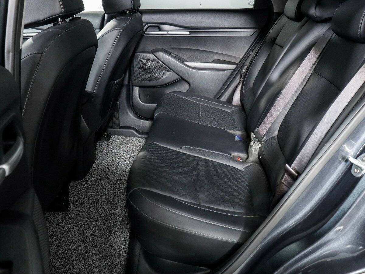 Купить Kia Seltos с пробегом. Фото: #6