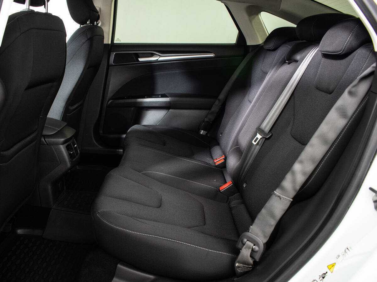 Купить Ford Mondeo с пробегом. Фото: #9