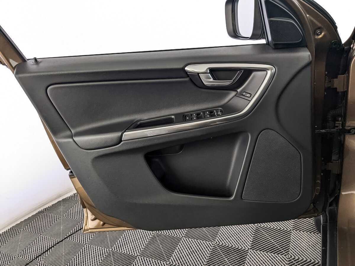 Купить Volvo XC60 с пробегом. Фото: #14