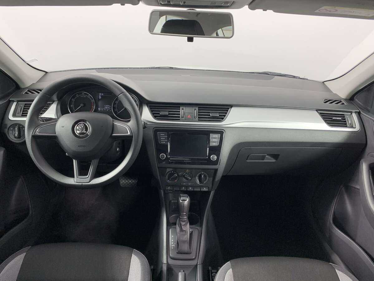 Купить Skoda Rapid с пробегом. Фото: #11