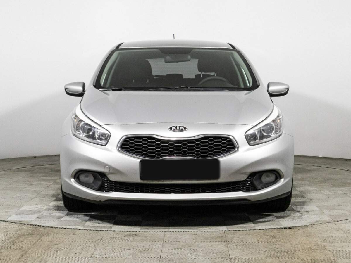 Купить Kia Ceed с пробегом. Фото: #1