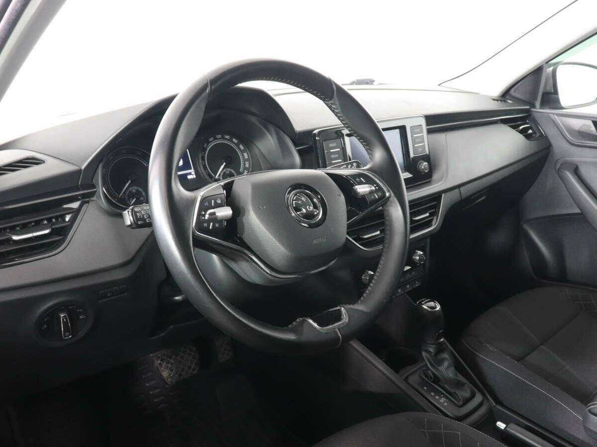 Купить Skoda Rapid с пробегом. Фото: #8