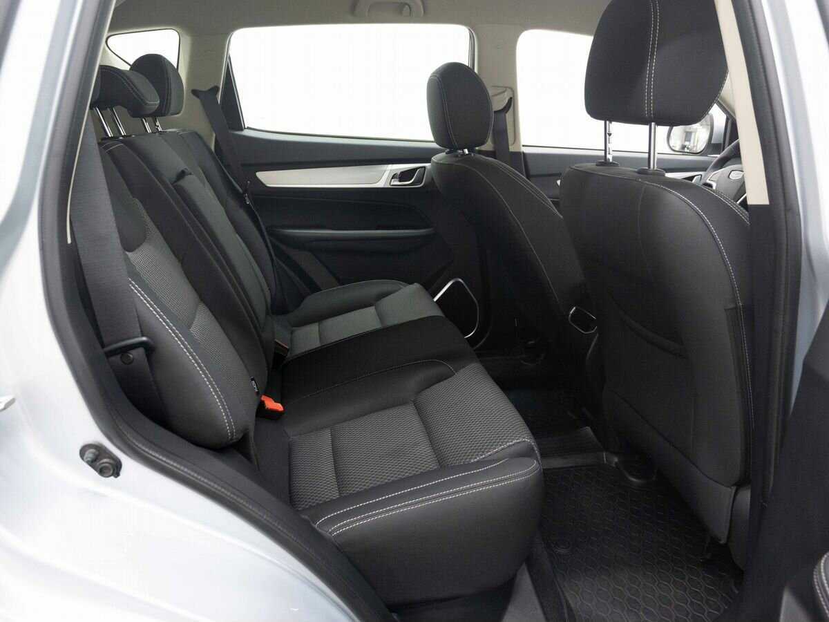 Купить Geely Emgrand X7 с пробегом. Фото: #11