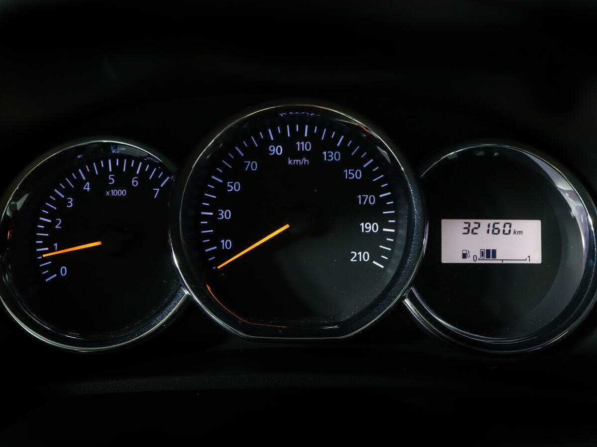 Купить Renault Logan с пробегом. Фото: #10