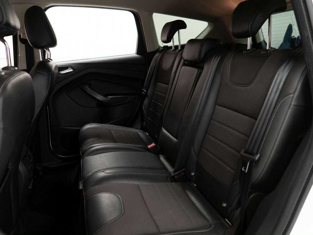 Купить Ford Kuga с пробегом. Фото: #6