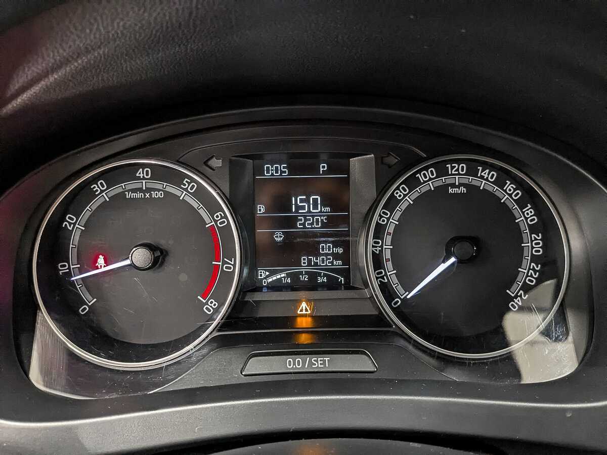 Купить Skoda Rapid с пробегом. Фото: #14