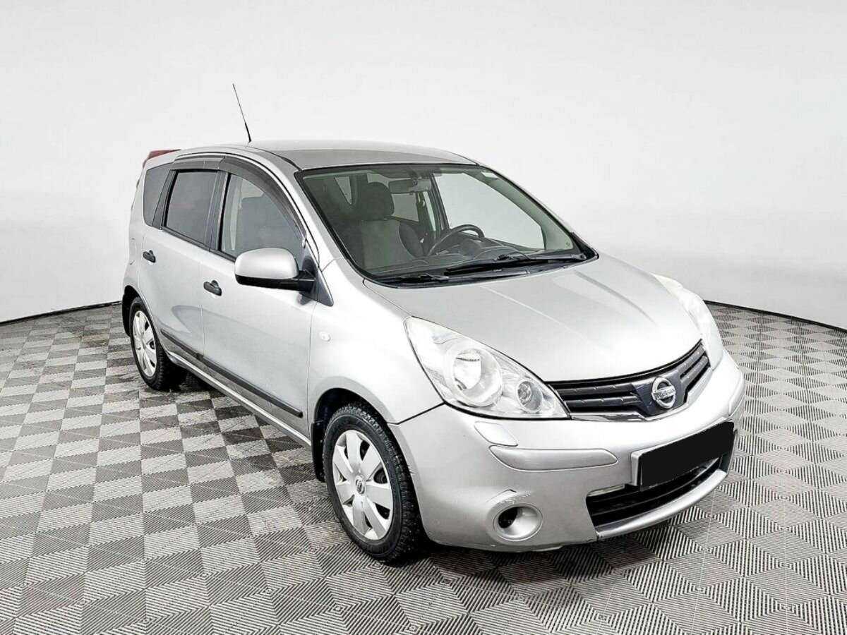 Купить Nissan Note с пробегом. Фото: #2