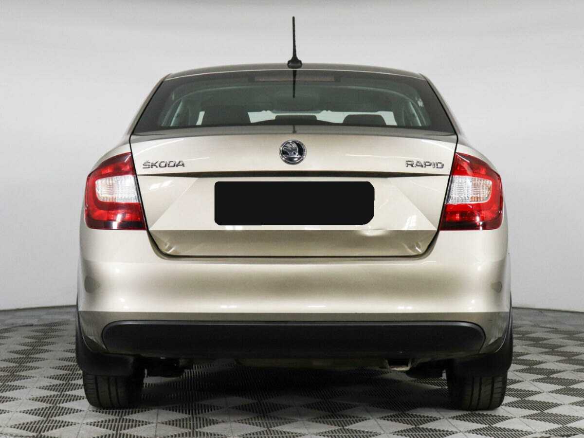 Купить Skoda Rapid с пробегом. Фото: #5