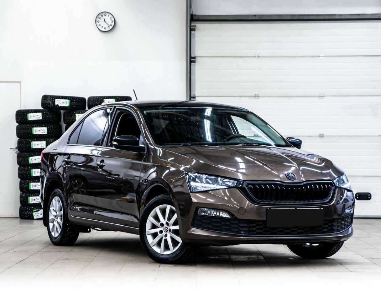 Купить Skoda Rapid с пробегом. Фото: #1