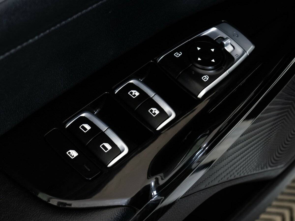 Купить Kia K5 с пробегом. Фото: #16