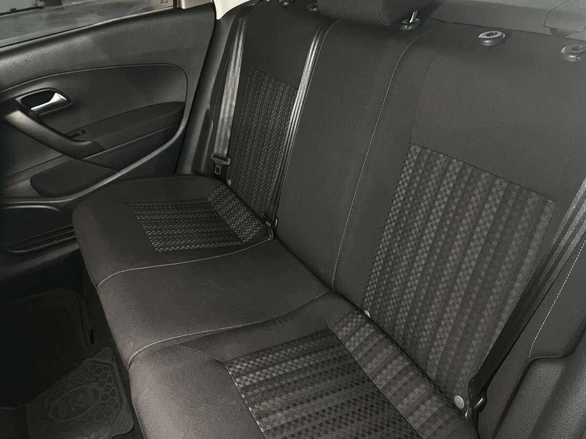 Купить Volkswagen Polo с пробегом. Фото: #11
