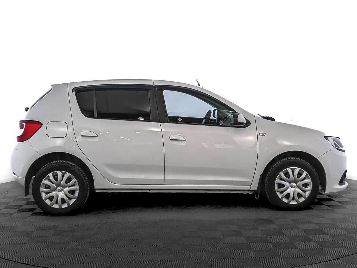 Купить Renault Sandero с пробегом. Фото: #3