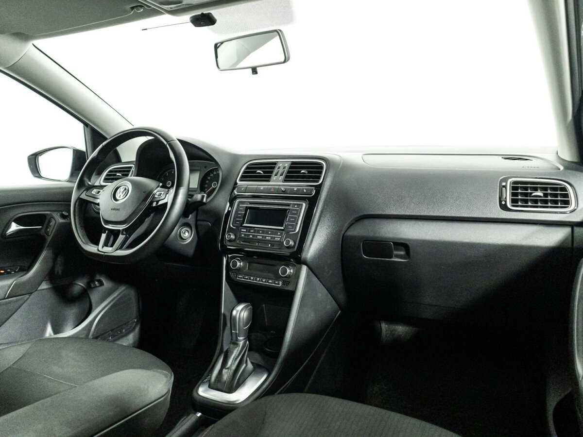 Купить Volkswagen Polo с пробегом. Фото: #8