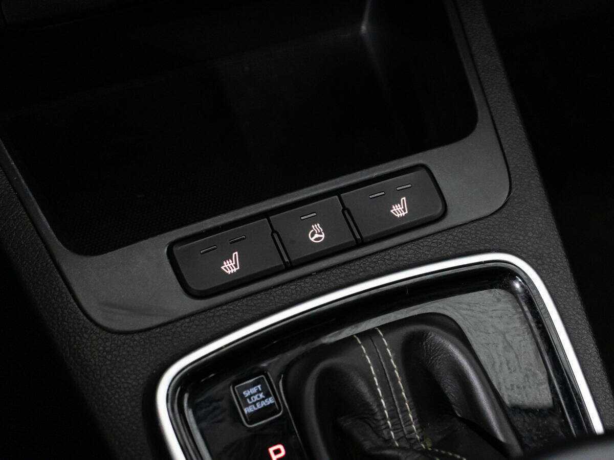 Купить Kia Rio с пробегом. Фото: #17