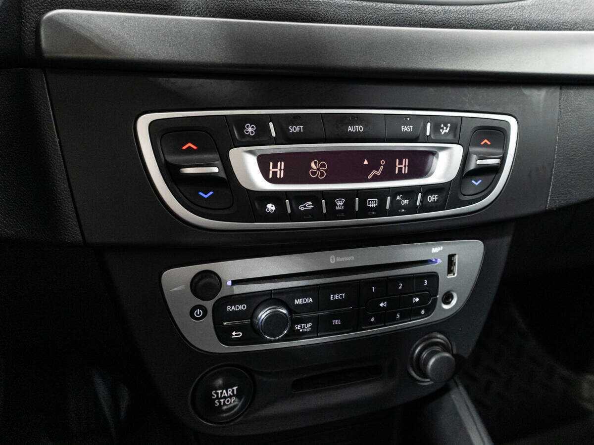 Купить Renault Megane с пробегом. Фото: #14