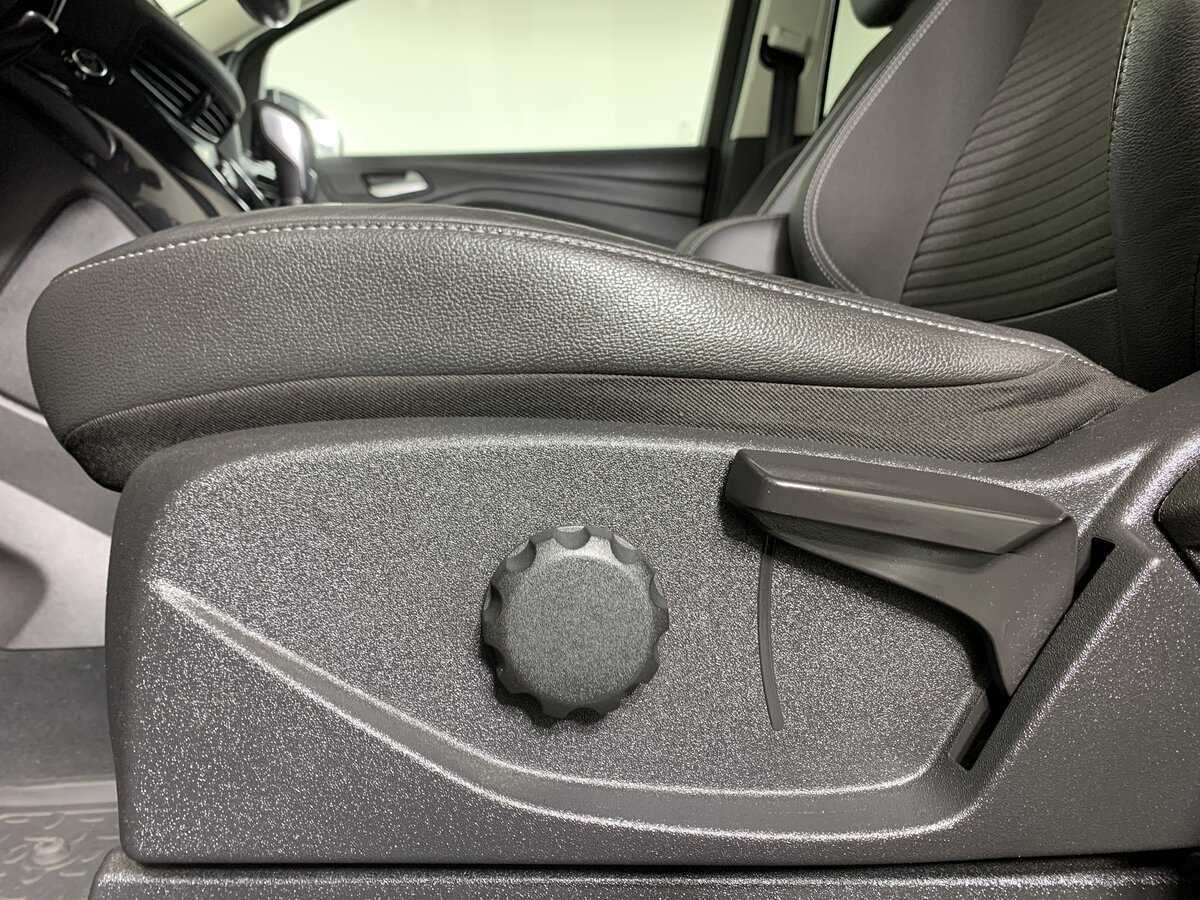 Купить Ford Kuga с пробегом. Фото: #16