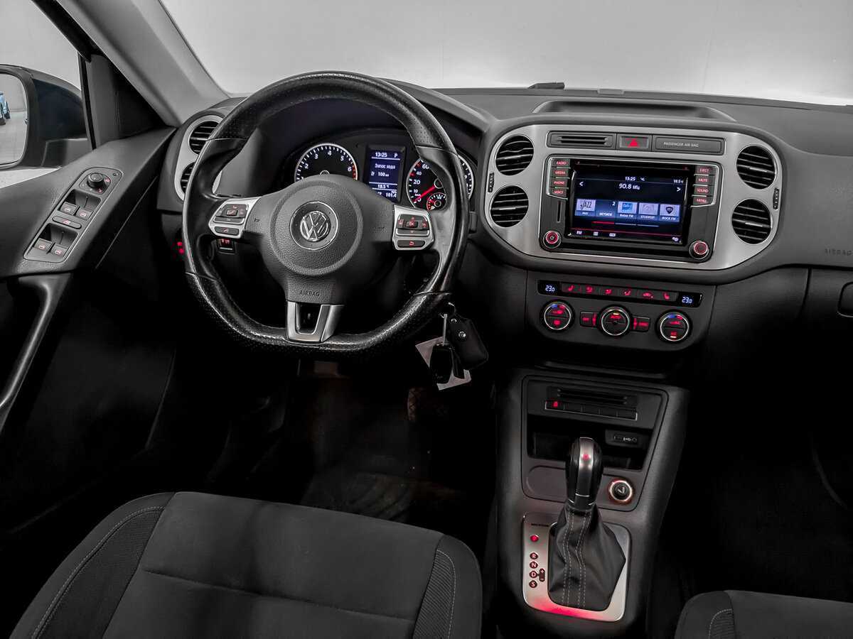 Купить Volkswagen Tiguan с пробегом. Фото: #26