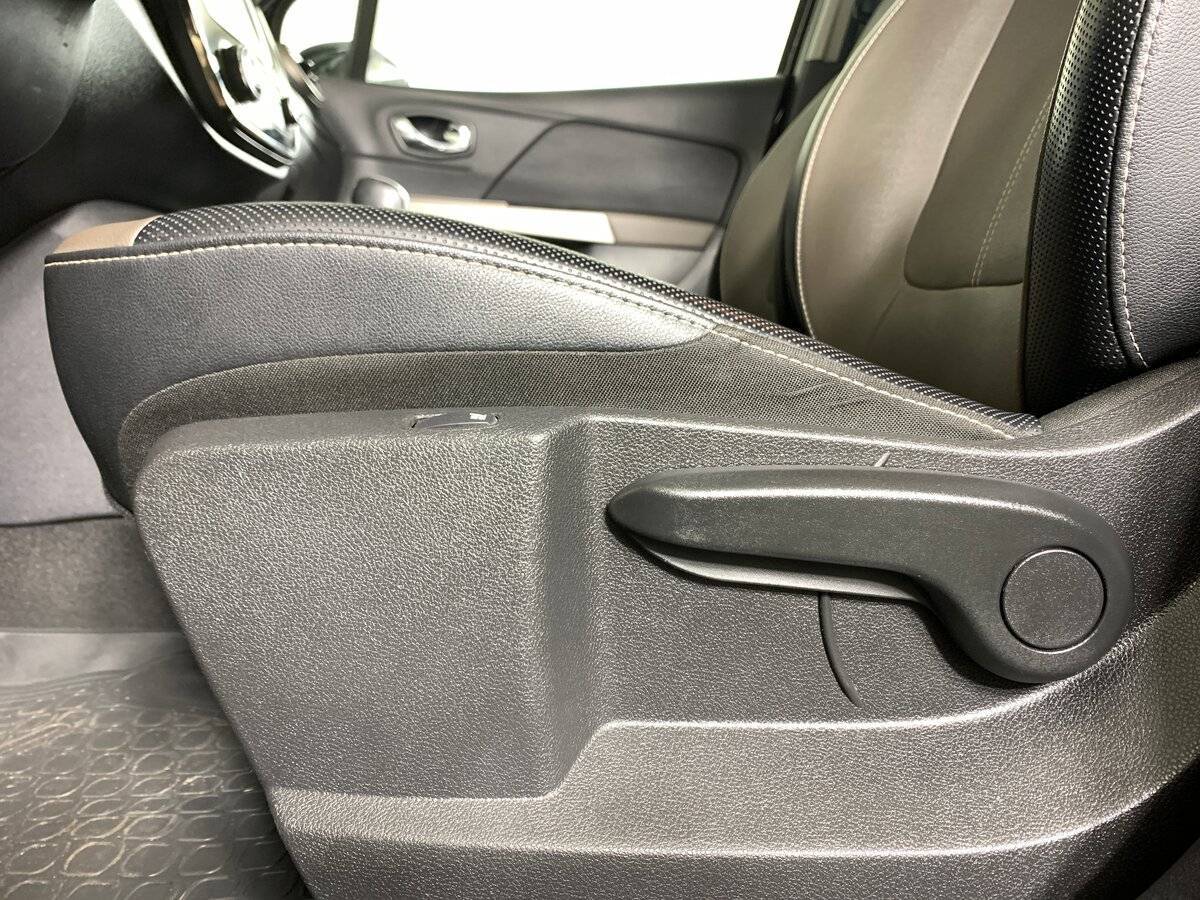 Купить Renault Kaptur с пробегом. Фото: #15