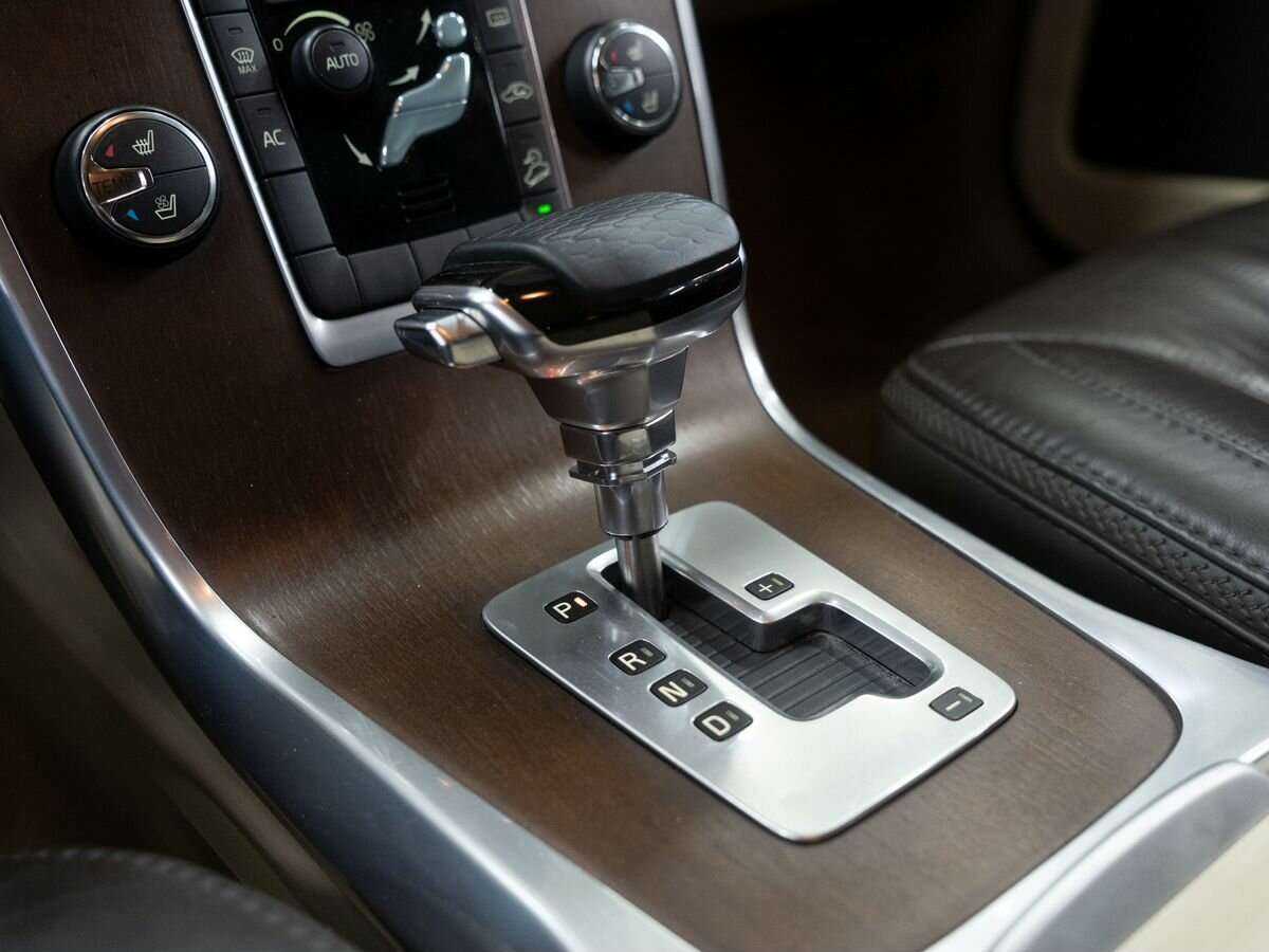 Купить Volvo XC70 с пробегом. Фото: #12