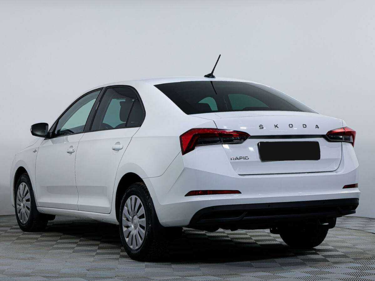Купить Skoda Rapid с пробегом. Фото: #5