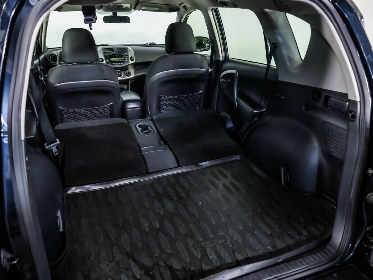 Купить Toyota RAV4 с пробегом. Фото: #18