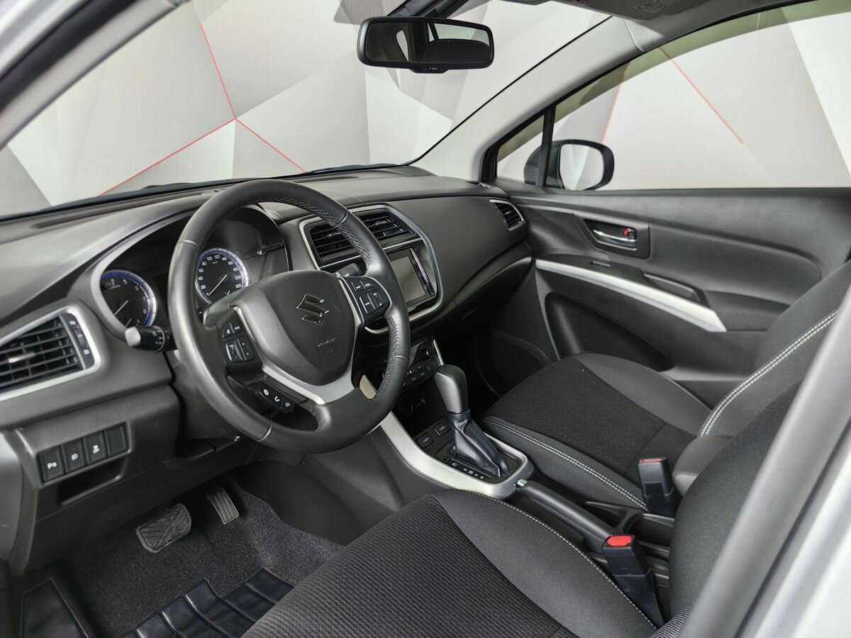 Купить Suzuki SX4 с пробегом. Фото: #13