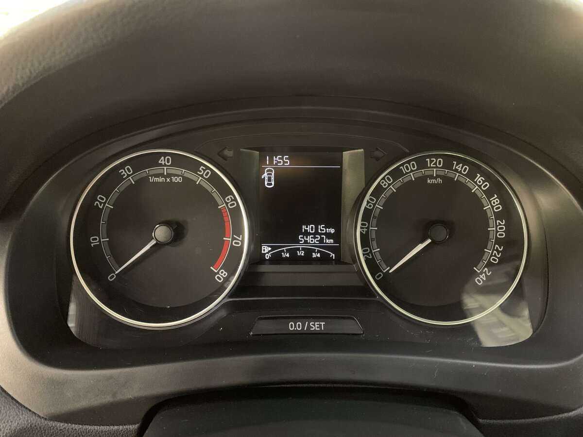 Купить Skoda Rapid с пробегом. Фото: #11