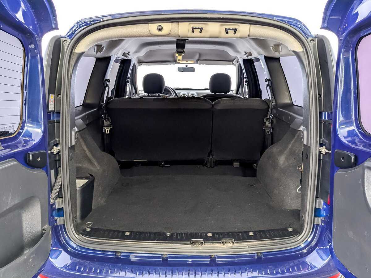 Купить Lada (ВАЗ) Largus с пробегом. Фото: #9