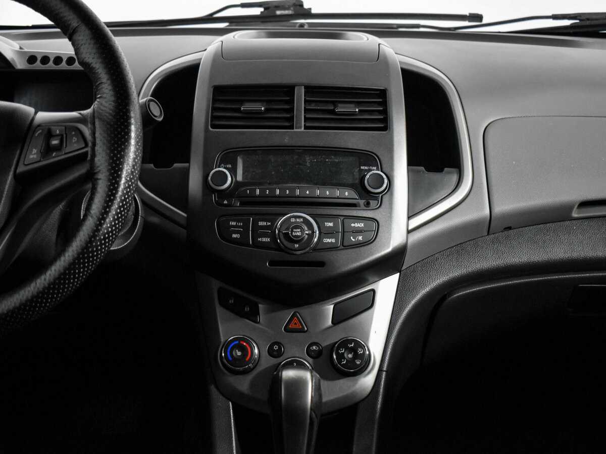 Купить Chevrolet Aveo с пробегом. Фото: #14